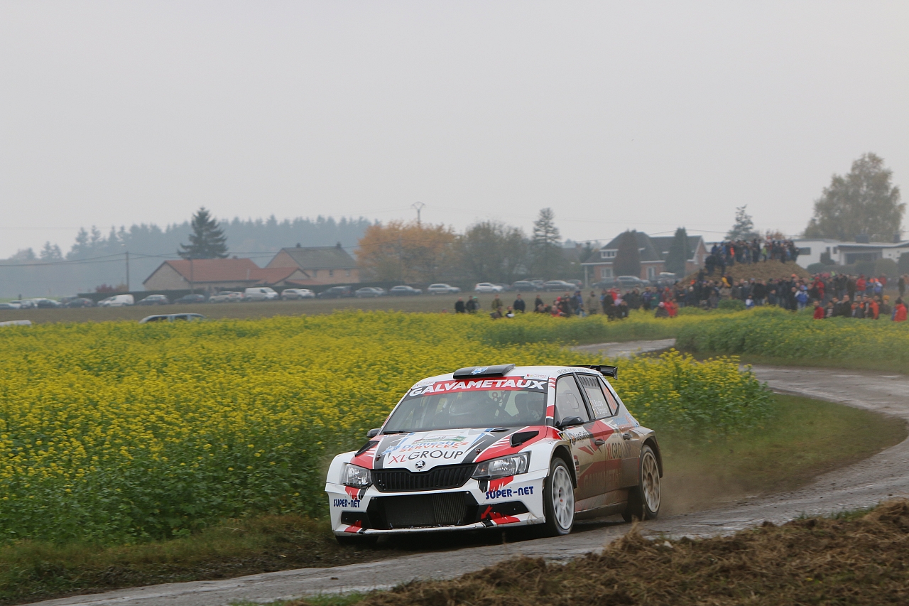 cherain-garde-la-main