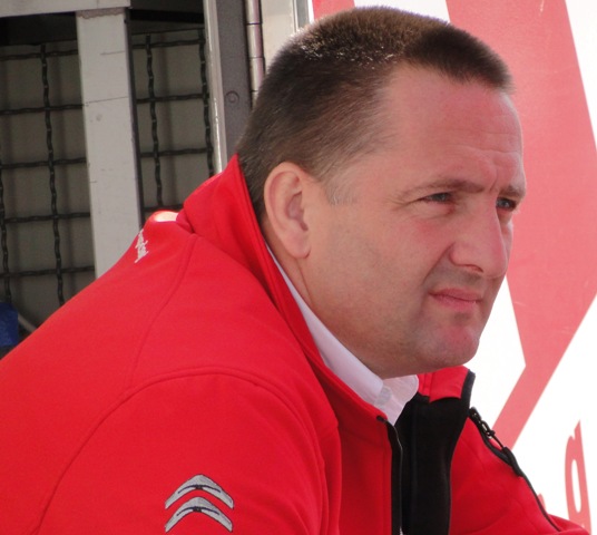 yves-matton-un-hutois-parmi-les-rouges